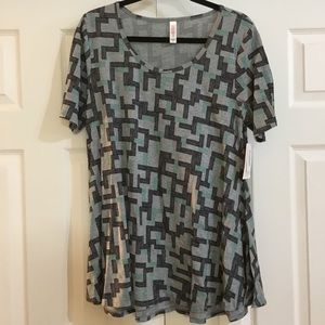 NWT Lularoe perfect t